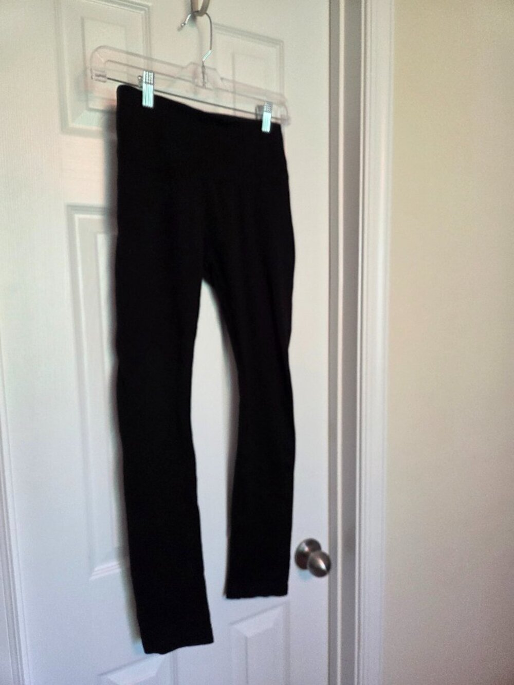 WHBM Black Runway Leggings, Size XS